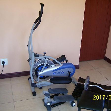 Cozy Nest Guest House דורבן מראה חיצוני תמונה