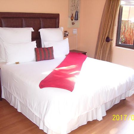 Cozy Nest Guest House דורבן מראה חיצוני תמונה
