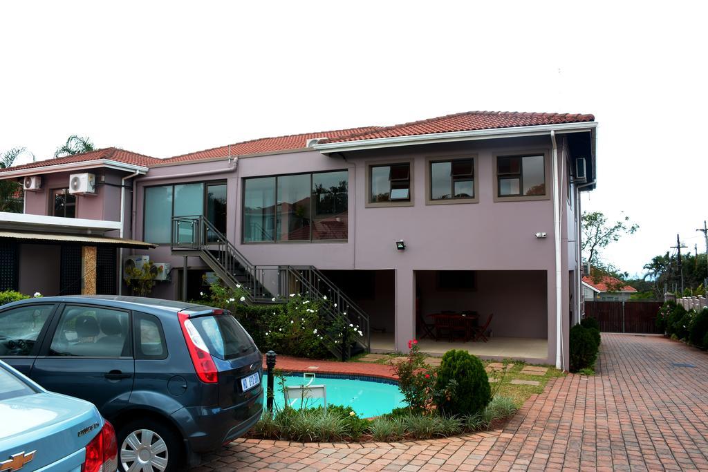 Cozy Nest Guest House דורבן מראה חיצוני תמונה