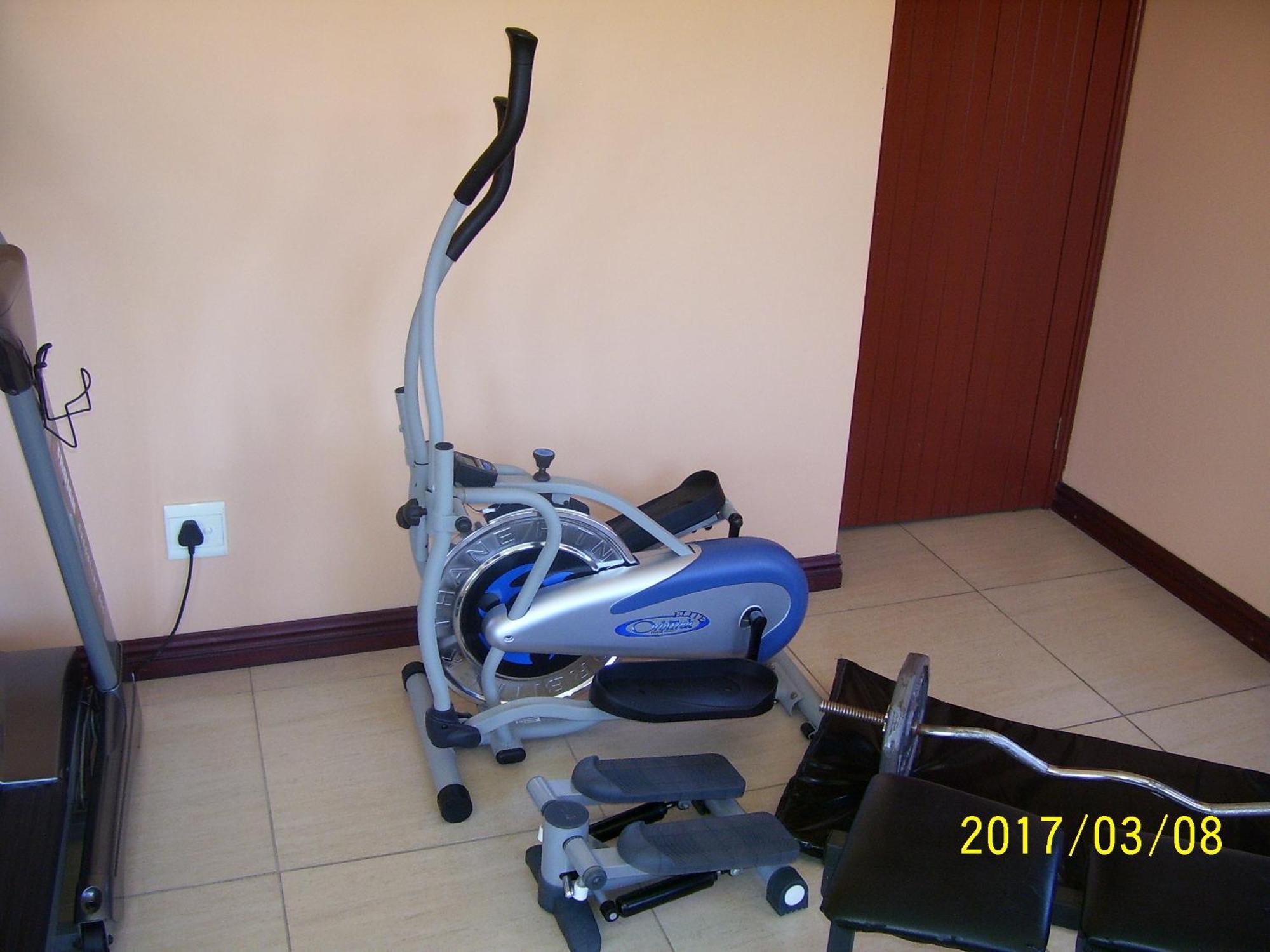 Cozy Nest Guest House דורבן מראה חיצוני תמונה