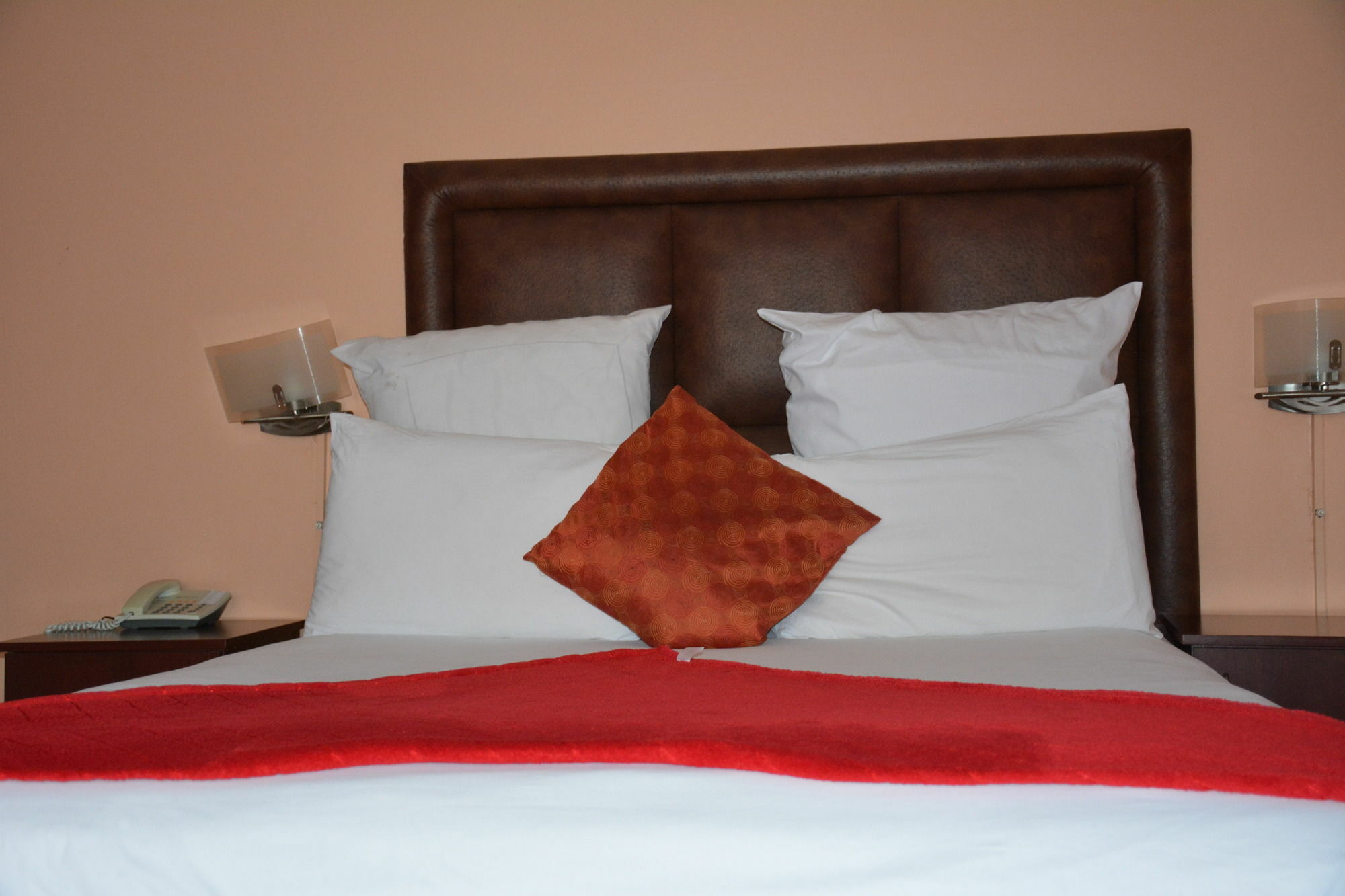 Cozy Nest Guest House דורבן מראה חיצוני תמונה