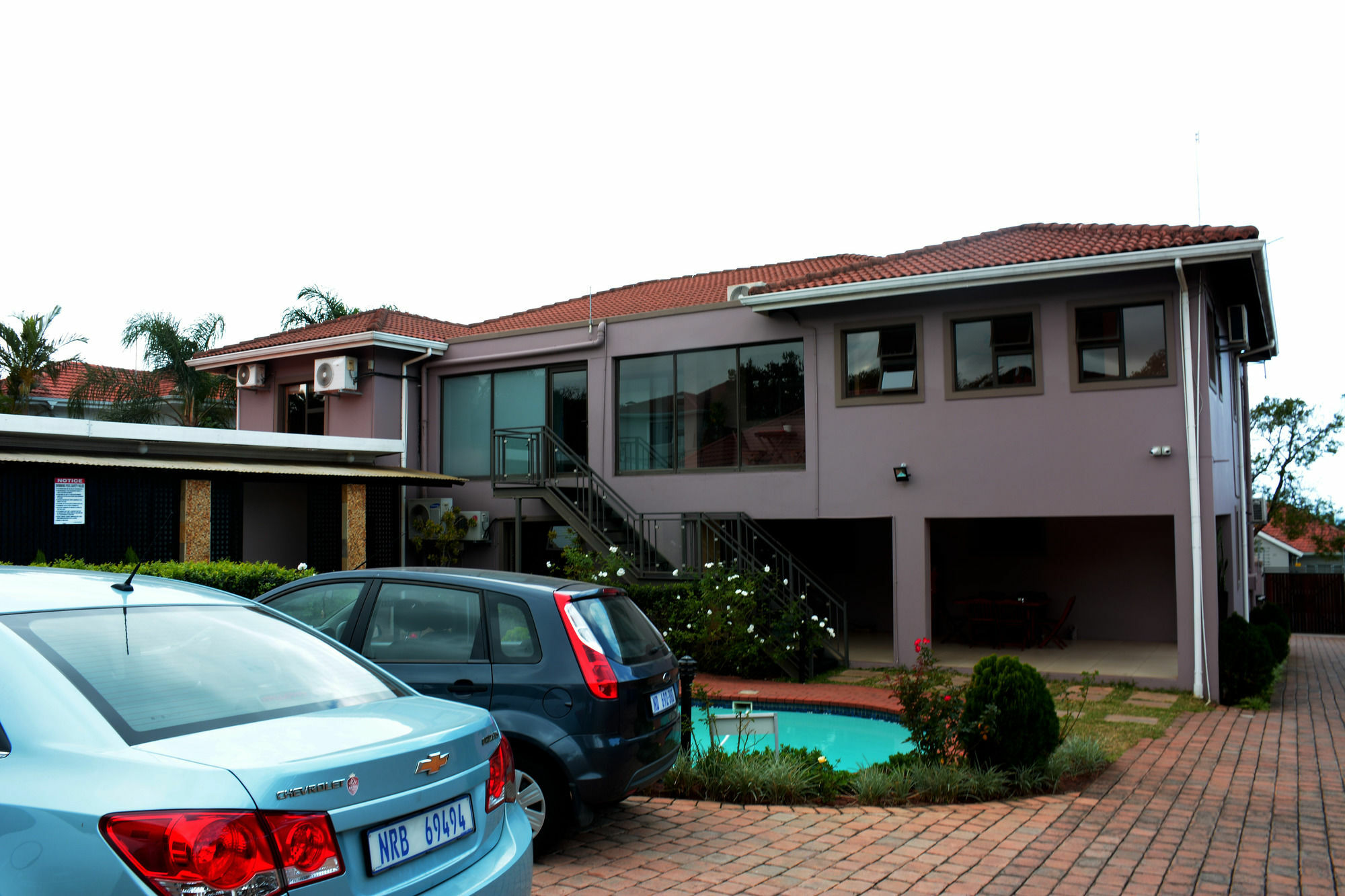 Cozy Nest Guest House דורבן מראה חיצוני תמונה
